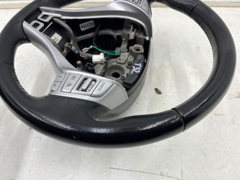 Kierownica Nissan X-Trail III T32 Rogue Qashqai J11 13-17r. przedlift multifunkcyjna skórzana skóra