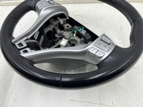 Kierownica Nissan X-Trail III T32 Rogue Qashqai J11 13-17r. przedlift multifunkcyjna skórzana skóra