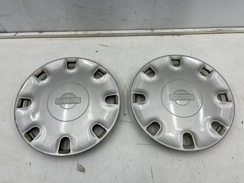 Kołpak Nissan Primera P10 90-98r. 14 cali r14 oryginalny 4031593j00
