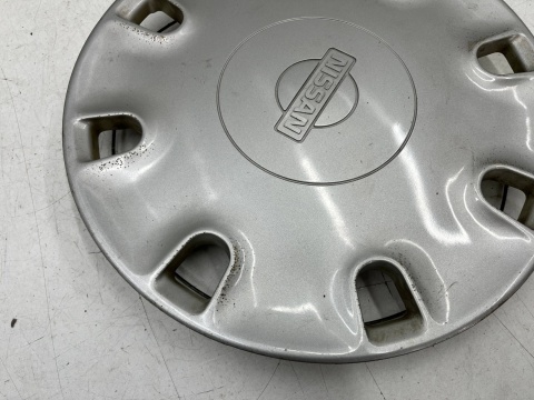 Kołpak Nissan Primera P10 90-98r. 14 cali r14 oryginalny 4031593j00