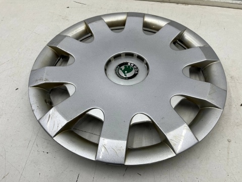 Kołpak Skoda Octavia 1 I 96-10r. 15 cali r15 oryginalny 1u0601147d