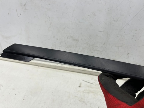 Listwa Mazda CX-3 CX3 14-21r. prawa tylna górna listewka ozdobna ramki szyby drzwi prawy tył