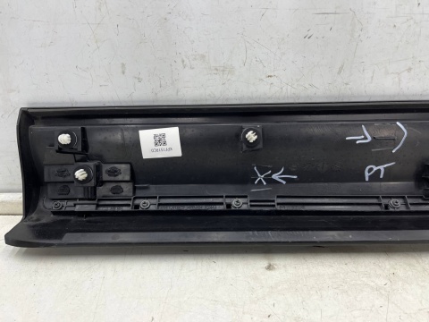 Listwa Mazda CX-5 II CX5 II KP LIFT 21r.- nakładka dolna drzwi prawych tylnych próg prawy tył kb7w-51rc1