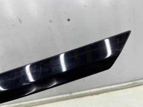 Listwa Mercedes GLC II x254 w254 22r.- nakładka klapy bagażnika środkowa maskownica lamp blenda a2547430000