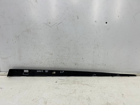 Listwa Toyota Yaris 3 III P13 LIFT Hybrid 17-20r. lewa przednia dolna listewka ozdobna nakładki drzwi lewy przód