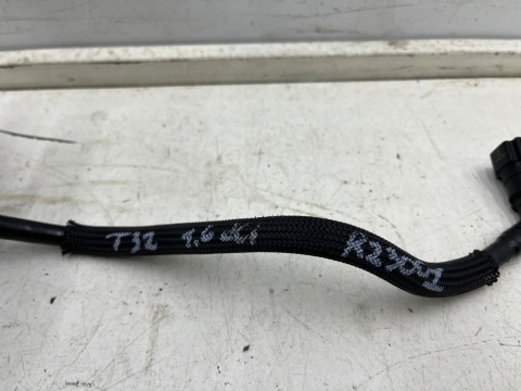 Rura Nissan X-Trail III T32 Rogue 13-21r. 1.6 dCi diesel przewód wąż paliwa plastikowy złącze