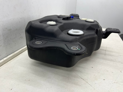 Zbiornik paliwa Mazda CX-5 II CX5 II KF 17r.- 2.2d diesel zbiornik ADblue pompa sh9p202g0 0444040025