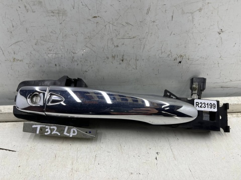 Klamka Nissan X-Trail III T32 Rogue 13-21r. Keyless lewa przednia zewnętrzna rączka drzwi CHROMOWANA lewy przód