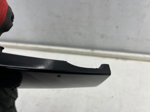 Listwa Opel Grandland I Lift 21-24r. lewa przednia nakładka zderzaka LAKIEROWANA z otworem na czujnik parkowania PDC boczny rant