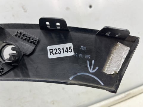 Listwa Opel Grandland I Lift 21-24r. lewa przednia nakładka zderzaka LAKIEROWANA z otworem na czujnik parkowania PDC boczny rant