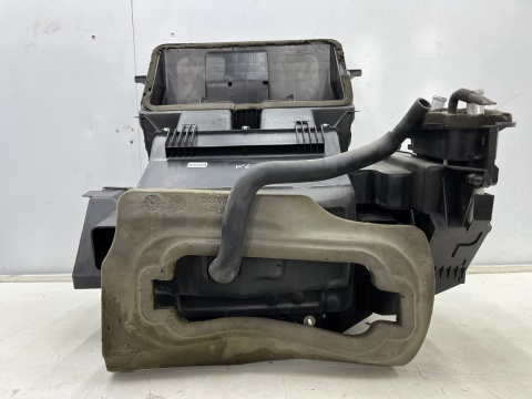 Nagrzewnica Mercedes Vito Viano W639 03-14r.  obudowa chłodnicy wody parownik klimatyzacji a6394461229