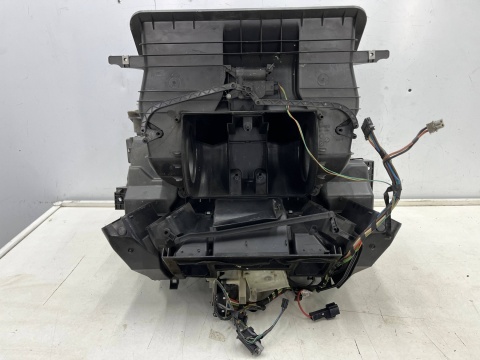 Nagrzewnica Mercedes Vito Viano W639 03-14r.  obudowa chłodnicy wody parownik klimatyzacji a6394461229