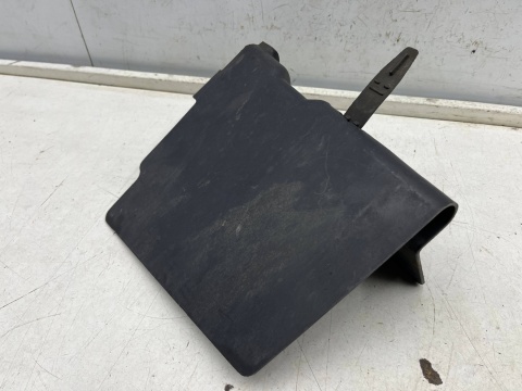 Osłona podwozia Fiat Scudo II Expert II Tepee Proace 06-16r. prawa osłona dolna tylnej belki zawieszenia 1401148380