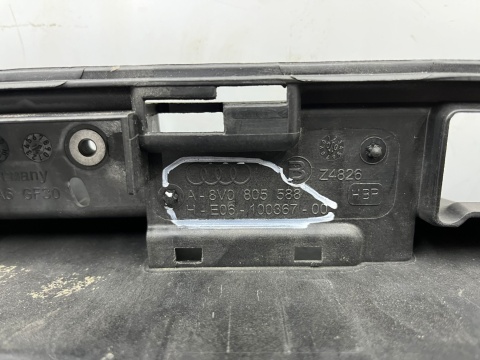 Pas przedni Audi A3 8v 13-20r. HB i sedan wzmocnienie ramka chłodnic okular oryginalny 8v0805588