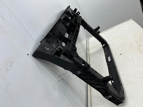 Pas przedni Skoda Karoq 2017r.- wzmocnienie ramka chłodnic oryginalny 57a805588h