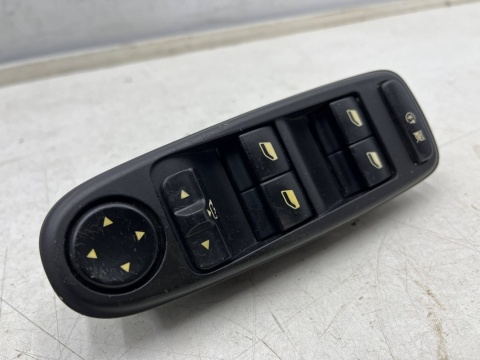 Przełącznik Citroen C4 Picasso I Grand Picasso 06-13r. panel przycisk podnoszenia szyb regulacja składanie lusterek EUROPA