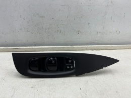 Przełącznik Nissan X-Trail III T32 Rogue 13-21r. panel przycisk podnoszenia szyb lewy przedni kierowcy lewy przód EUROPA
