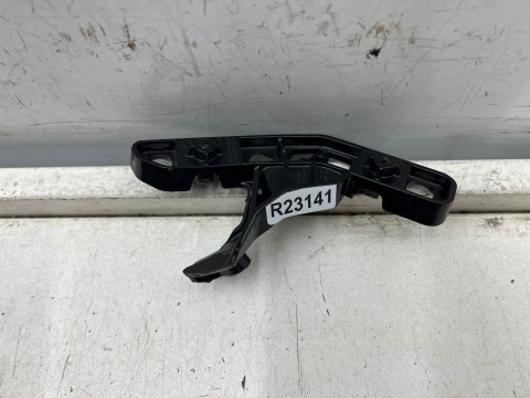 Ślizg BMW X1 U11 22r.- prawe przednie górne mocowanie zderzaka do błotnika wspornik uchwyt prowadnica prawy przód ORYGINALNY