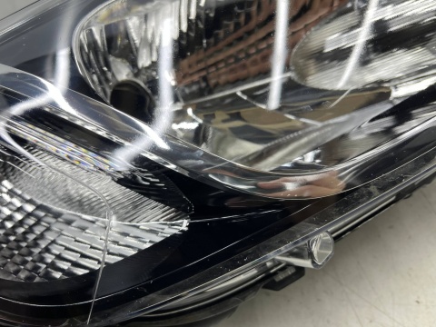 Lampa reflektor Dacia Sandero 2 II Lift Logan 2 II 12-16r. prawa przednia zwykła prawy przód Europa 260107615r