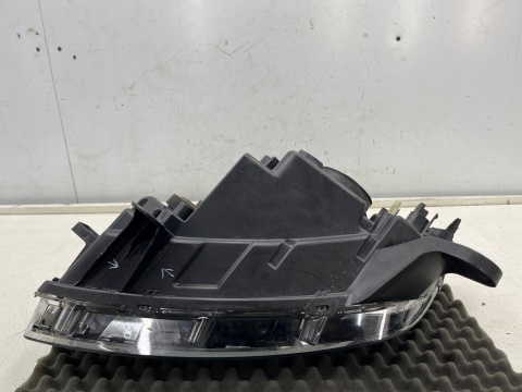 Lampa reflektor Dacia Sandero 2 II Lift Logan 2 II 12-16r. prawa przednia zwykła prawy przód Europa 260107615r