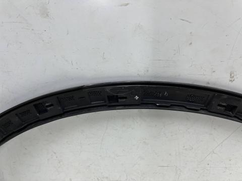 Listwa Polestar 2 II 20r.- prawy tylny rant nadkola błotnika nakładka prawy tył 32216389