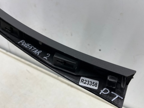 Listwa Polestar 2 II 20r.- prawy tylny rant nadkola błotnika nakładka prawy tył 32216389