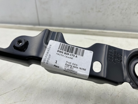 Mocowanie błotnika Audi A5 II 8w F5 Sportback 16-19r. NOWE lewe przednie wspornik podpora lewy przód 8w6809075a