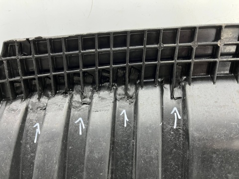 Osłona pod silnik Mercedes w214 s214 v214 x214 E-klasa 23r.- przednia płyta dolna podwozia pod zderzak a2145200600