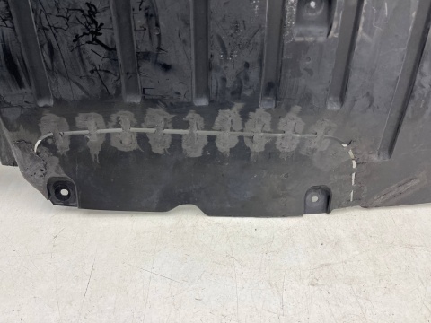 Osłona podwozia BMW iX3 G08 20r.- tylna osłona płyta pod zderzak  tył 7488449