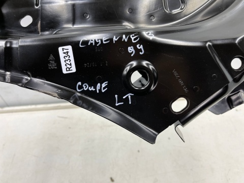 Poszycie Porsche Cayenne III 9y3 COUPE 19r.- lewe tylne wewnętrzne wzmocnienie błotnika ćwiartka rama drzwi reperaturka NOWA