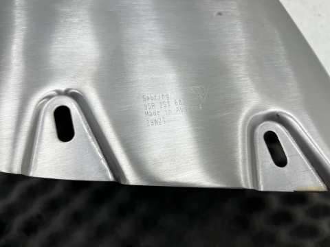 Wydech Macan I 95b LIFT 21r.- NOWA prawa tylna końcówka tłumika nasadka oryginalna prawy tył 95b253682