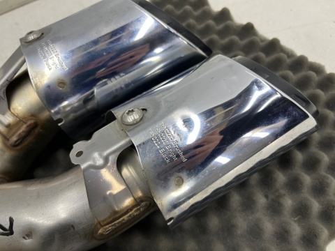 Wydech Porsche Cayenne III 9y 17r.- LEWA tylna podwójna końcówka tłumika nasadka CHROMOWANA oryginalna lewy tył 9y0253683af