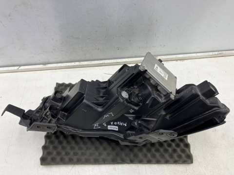 Lampa reflektor Mazda 3 IV BP 19r.- LEWA przednia Full LED lewy przód 9 pin EUROPA bcjh-51040