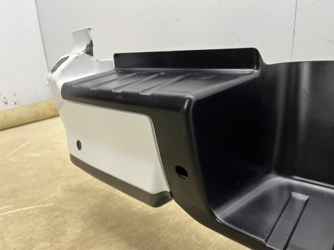 Zderzak tylny Isuzu D-Max DMax 3 III Mazda BT-50 BT50 III 19r.- nakładka zderzaka stopień PDC tylna belka zderzaka tył