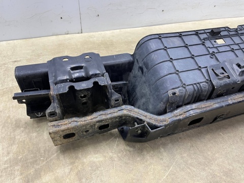 Zderzak tylny Isuzu D-Max DMax 3 III Mazda BT-50 BT50 III 19r.- nakładka zderzaka stopień PDC tylna belka zderzaka tył