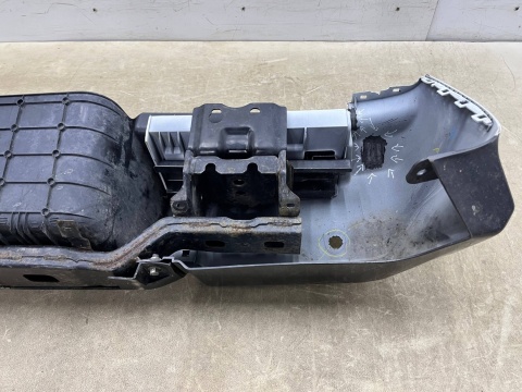 Zderzak tylny Isuzu D-Max DMax 3 III Mazda BT-50 BT50 III 19r.- nakładka zderzaka stopień PDC tylna belka zderzaka tył