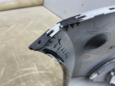 Zderzak przedni Seat Alhambra 2 II 10-22r. przód 4XPDC spryski 7N5807221A