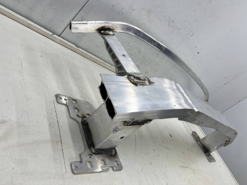 Belka zderzaka Audi Q3 II 83a RSQ3 + Sportback 18-25r. przednie wzmocnienie pasa chłodnic przód oryginalne 83a807109