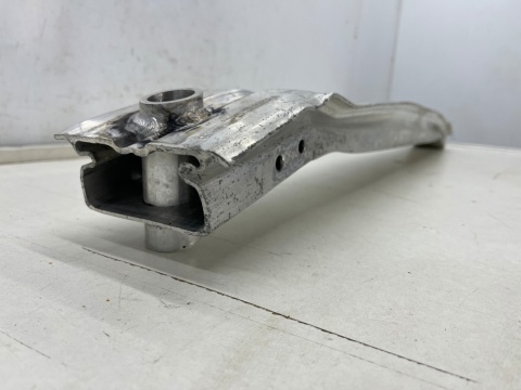 Belka zderzaka Porsche Macan 95b 14r.- przednie wzmocnienie pasa przód oryginalne 8r0807113d