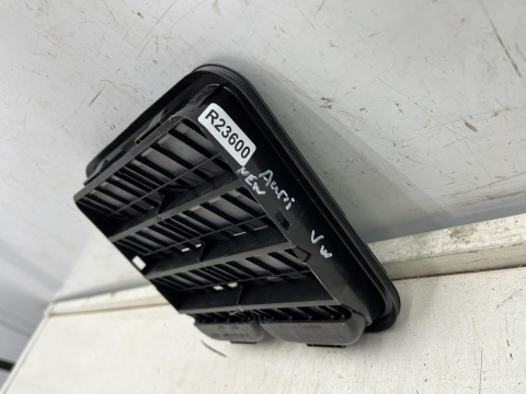 Kratka wentylacyjna Audi A5 b10 8B Audi Q7 SQ7 II 4m Q8 E-tron Touareg III 18r.-  NOWA lewa prawa tylna pod zderzakiem bagażnika
