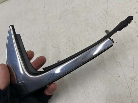 Listwa Mazda 3 IV BP 19r.- PRAWA tylna chromowana nakładka osłona na trójkąt szyby drzwi tylnych prawy tył