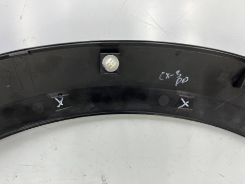 Listwa Mazda CX-3 CX3 14-21r. prawa przednia nakładka rant błotnika prawy przód d10e-51w21