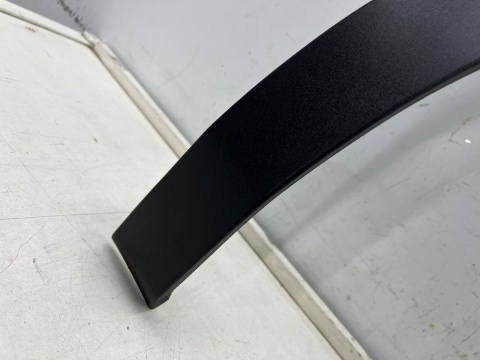 Listwa Peugeot 3008 II 16r.- prawa tylna nakładka rant błotnika CIENKA wąska prawy tył 9825289077