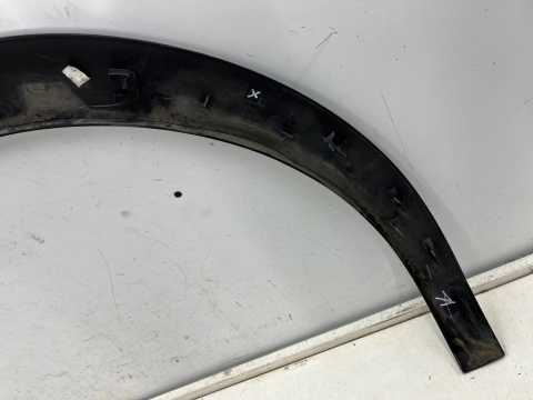 Listwa Peugeot 3008 II 16r.- prawa tylna nakładka rant błotnika CIENKA wąska prawy tył 9825289077