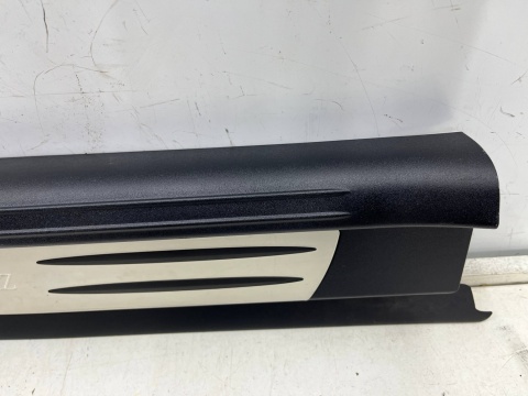 Nakładka progu Mercedes SLK R171 04-11r. lewa wewnętrzna listwa progowa 1716800135