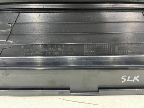 Nakładka progu Mercedes SLK R171 04-11r. lewa wewnętrzna listwa progowa 1716800135
