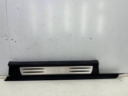 Nakładka progu Mercedes SLK R171 04-11r. prawa wewnętrzna listwa progowa 1716800235