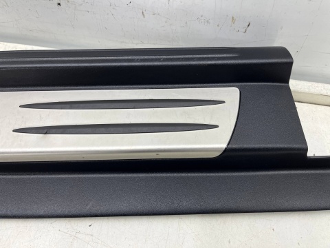 Nakładka progu Mercedes SLK R171 04-11r. prawa wewnętrzna listwa progowa 1716800235