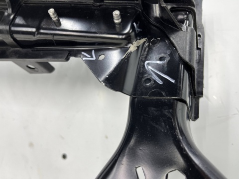 Pas przedni Fiat 500E 2 II 20r.- wzmocnienie ramka chłodnic oryginalny