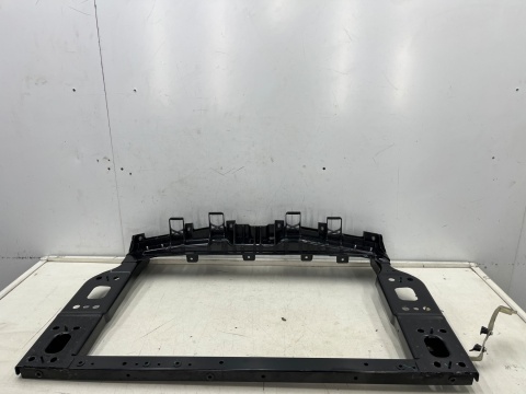 Pas przedni Fiat 500E 2 II 20r.- wzmocnienie ramka chłodnic oryginalny